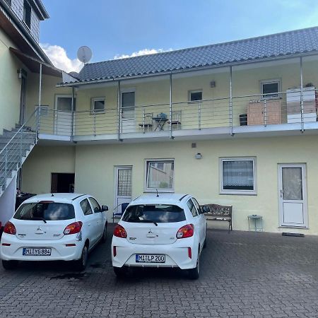 Easystay#1 Cozy Studio In Kliniknaehe, Mit Netflix,Kueche & Bad Бад-Эйнхаузен Экстерьер фото
