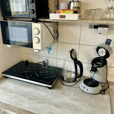 Easystay#1 Cozy Studio In Kliniknaehe, Mit Netflix,Kueche & Bad Бад-Эйнхаузен Экстерьер фото