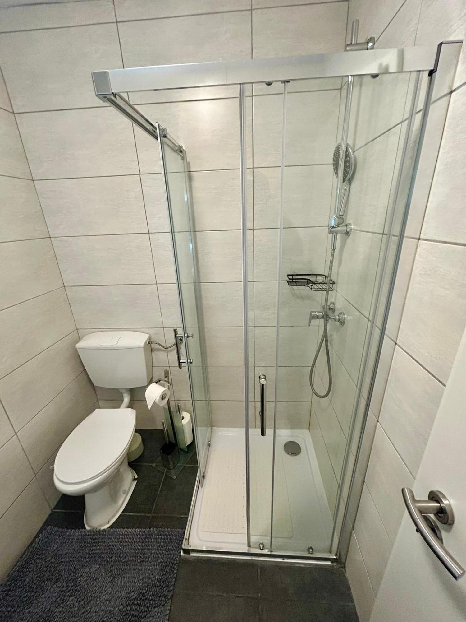 Easystay#1 Cozy Studio In Kliniknaehe, Mit Netflix,Kueche & Bad Бад-Эйнхаузен Экстерьер фото